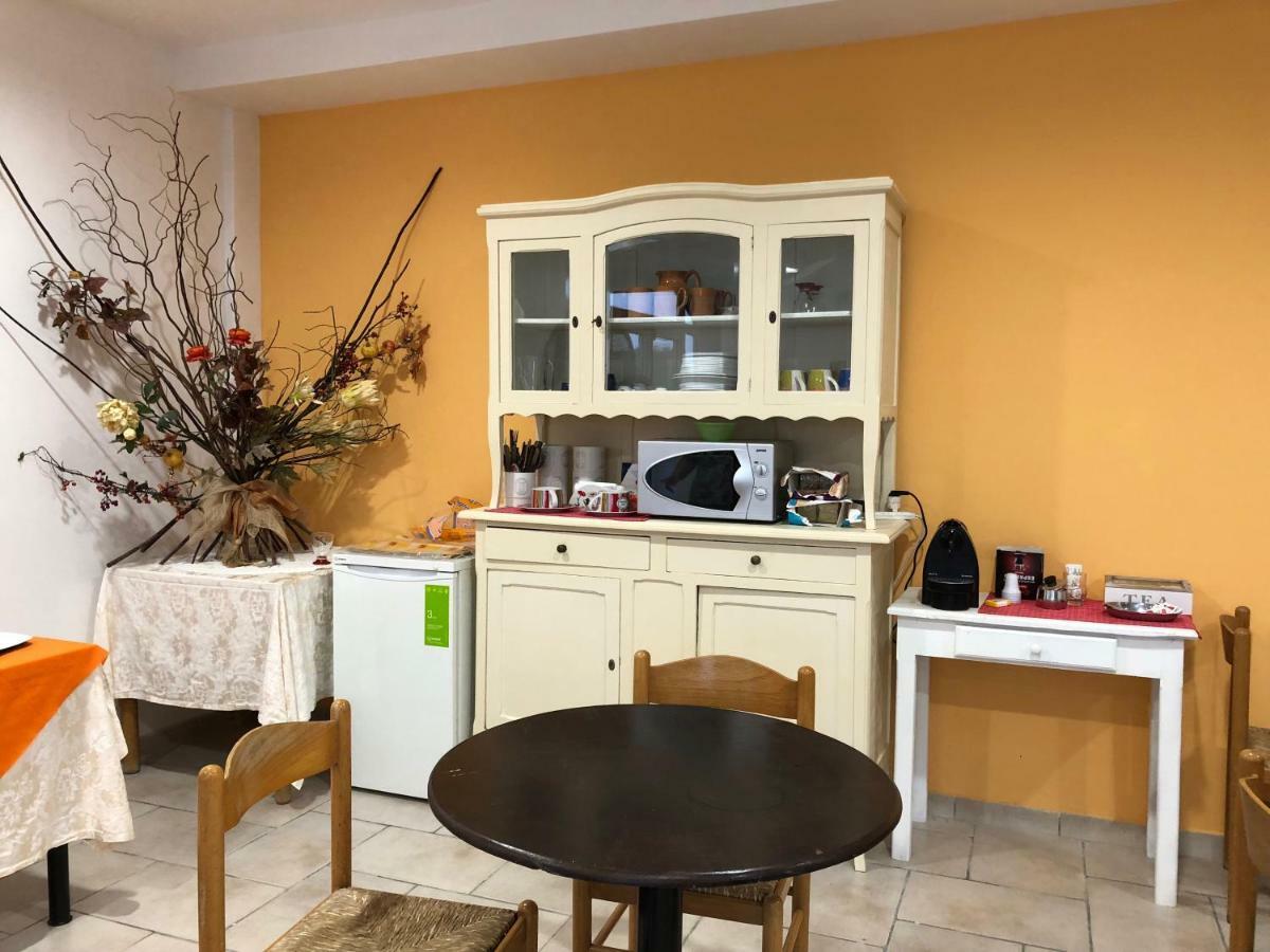 Agriturismo "Lo Zafferano" Aprilia Bagian luar foto
